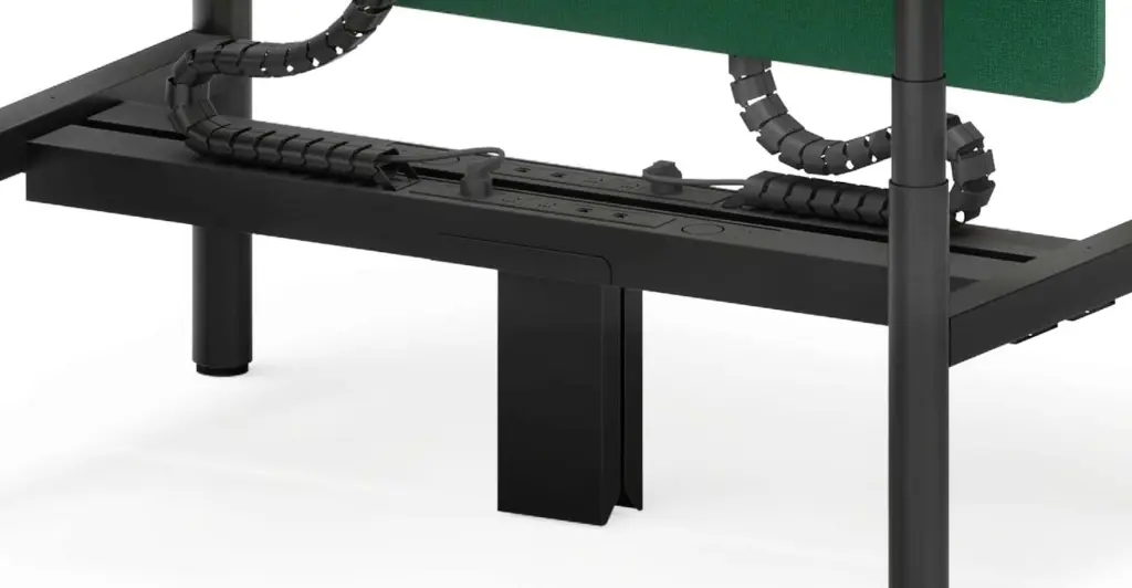 36 - Power Trunk with Power Strip.webp